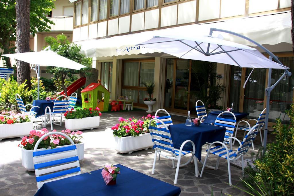 Hotel Astrid 切尔维亚 外观 照片