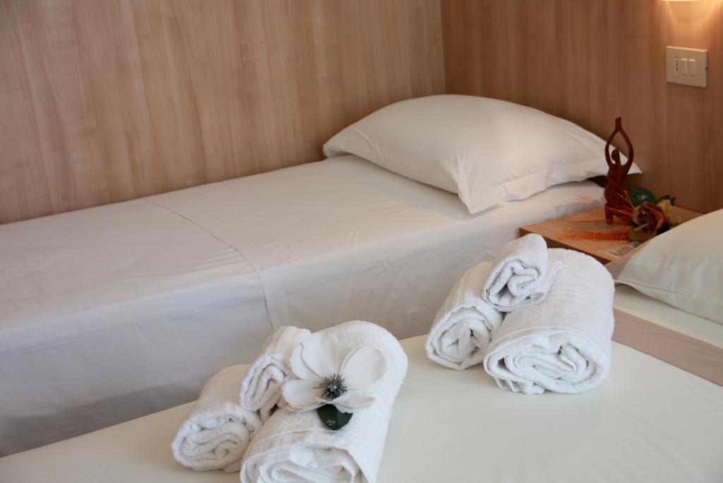 Hotel Astrid 切尔维亚 外观 照片